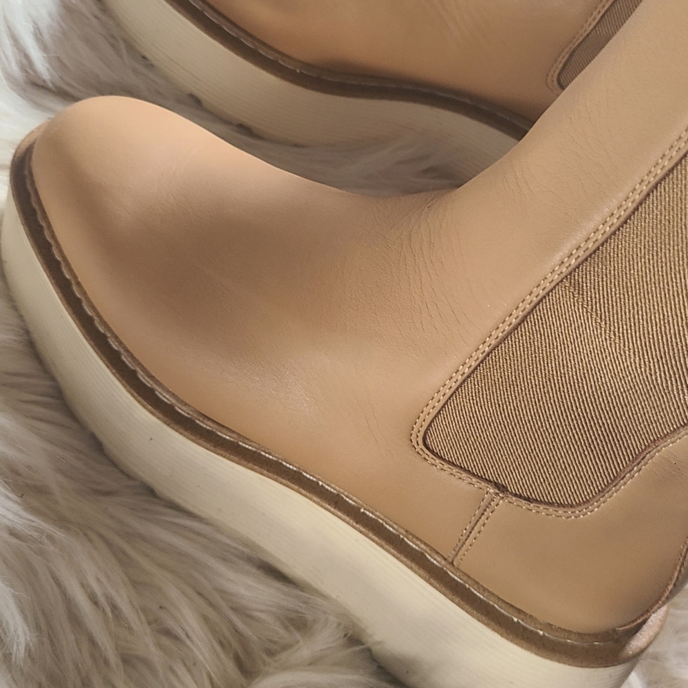 Chelsea Boot - Picture 15 of 15
